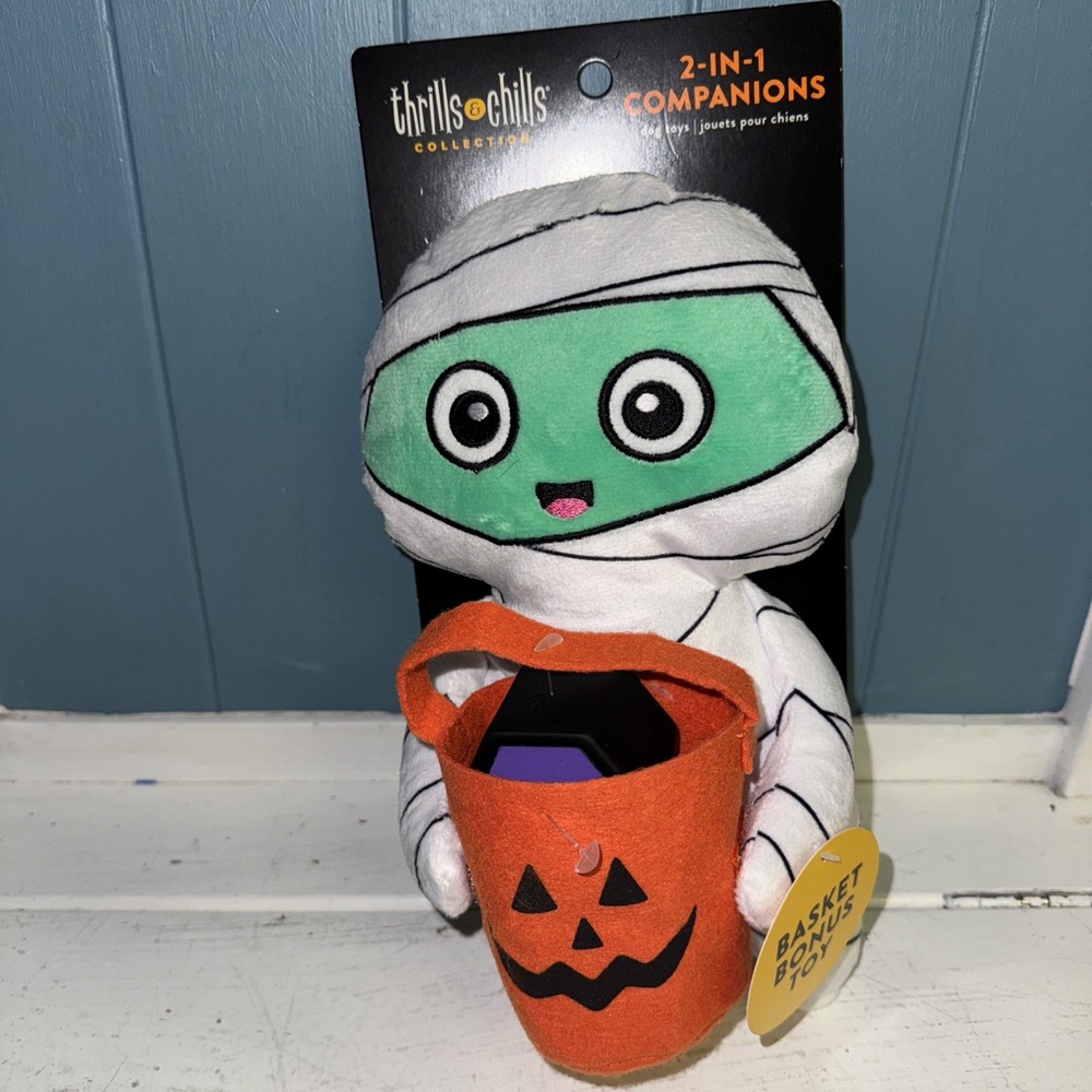 Thrills & Chills Mummy W/ Halloween Basket ‎ 2 in 1 Dog Toy Plush Chew NWT